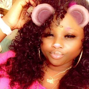 Meet your Posher, Kendra